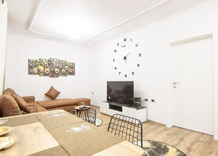 Dea's Center * تيرانا