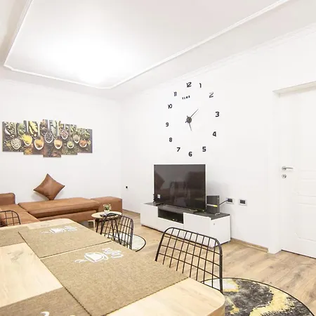 Dea's Center * Tirana