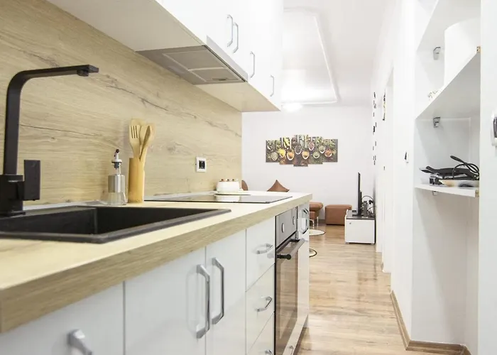 Dea's Center Daire Tiran